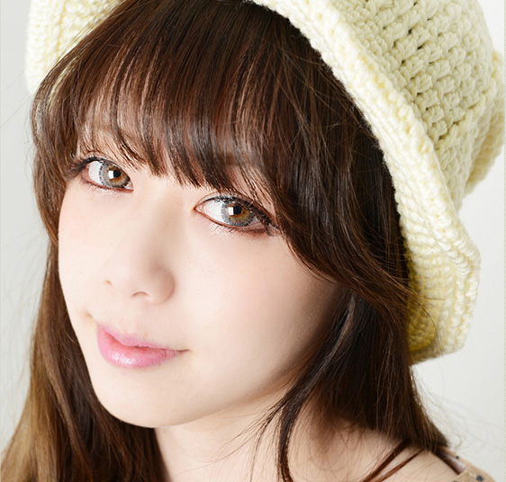 乱視用カラコンイメージ、クイーンズレンズ